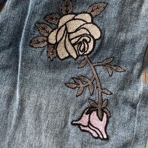 PacSun Mom Jeans size 30/ With embroidery